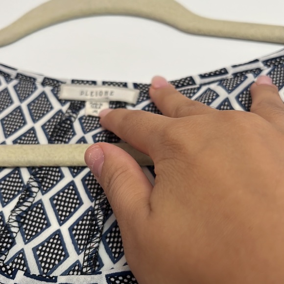 Pleone Nordstrom top - Picture 2 of 4